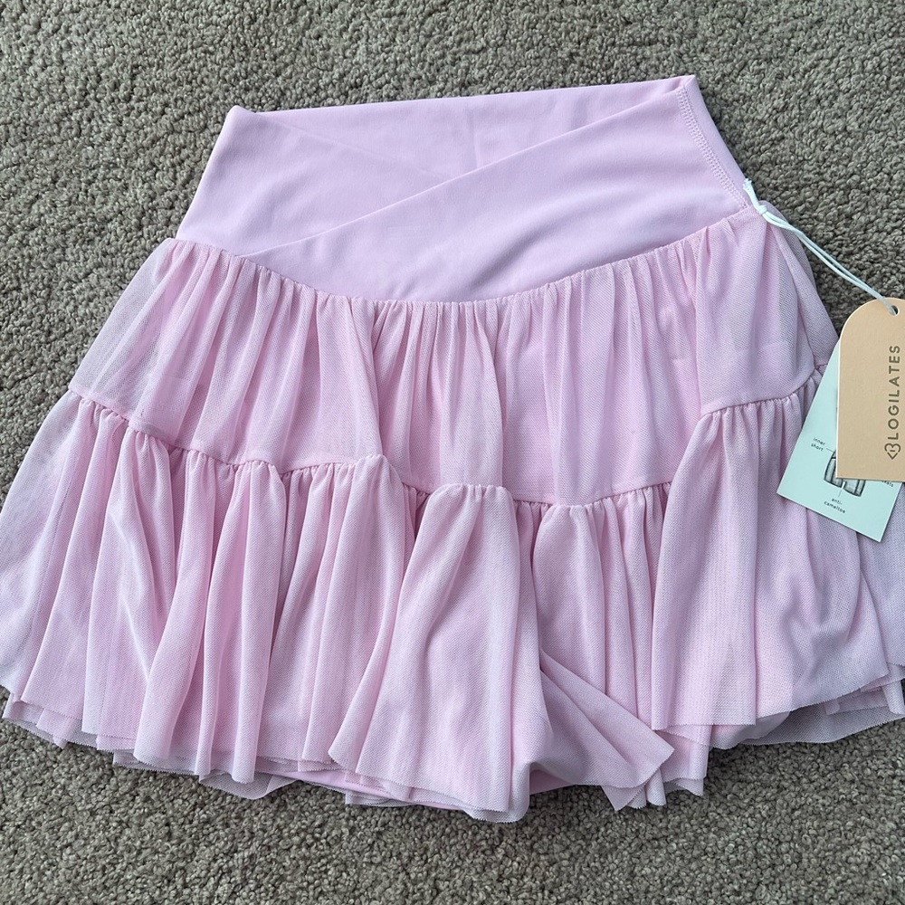 NWT athletic skirt Size XS Blogilates